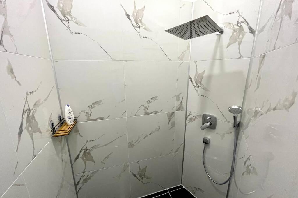 Villa Einhorn: Altstadt Loft Mit Privater Terrasse Goslar Exterior foto